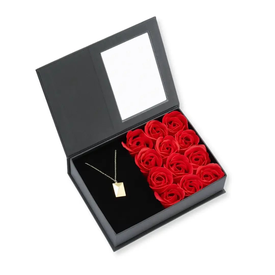 LOVE LETTER COLLAR CARTA DE AMOR